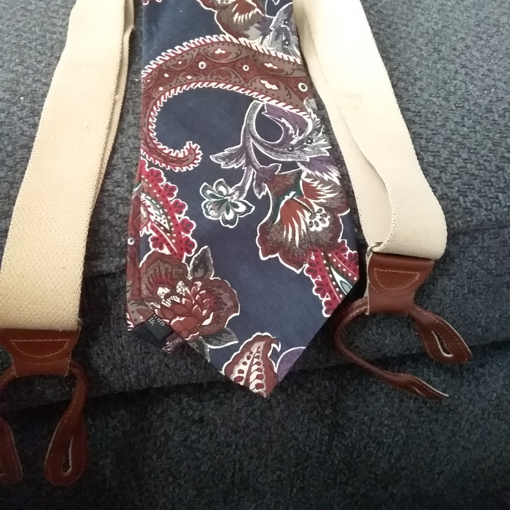 Halston lll silk designer tie"$56+ free Suspenders